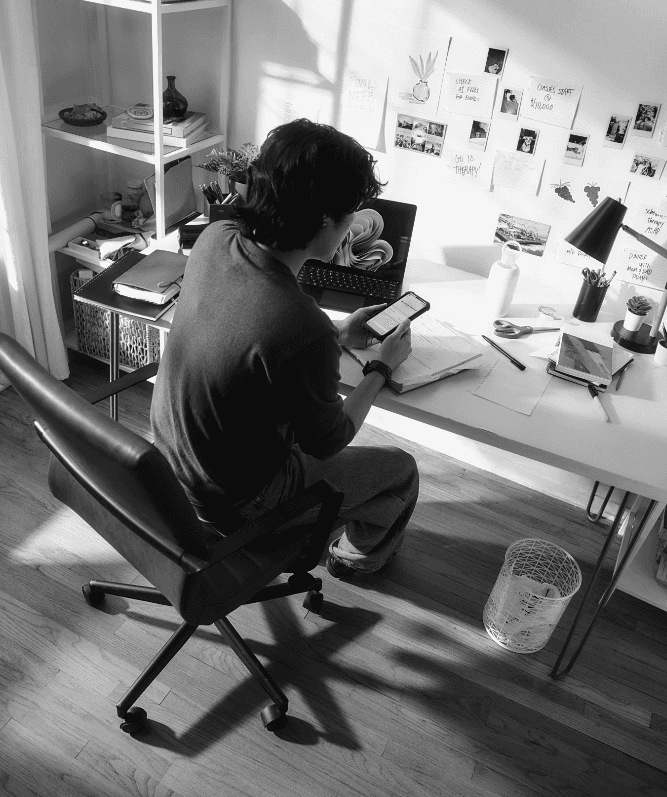 People in office Image